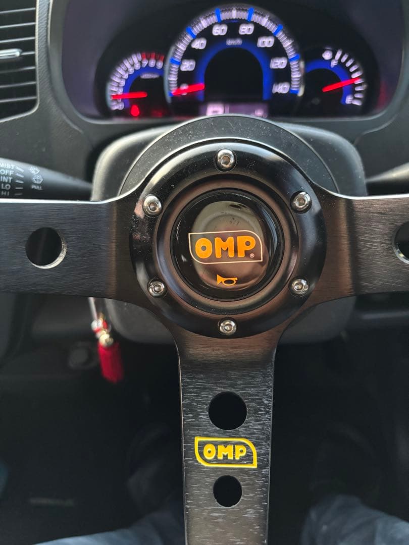 omp ステアリング　ステアリングボス