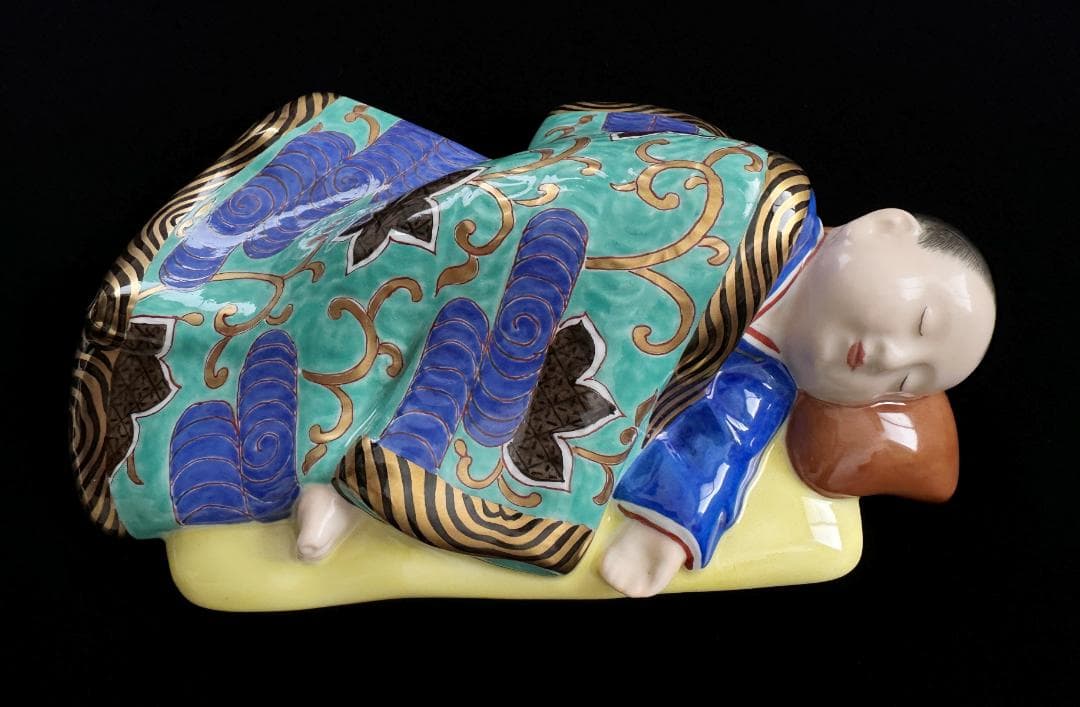 ヘレンド 眠る子ども スリーピングボーイ シノワズリ フィギュリン