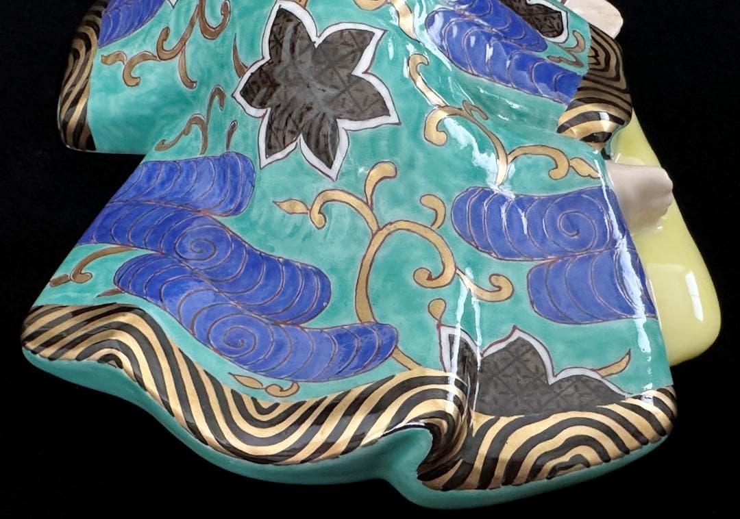 ヘレンド 眠る子ども スリーピングボーイ シノワズリ フィギュリン