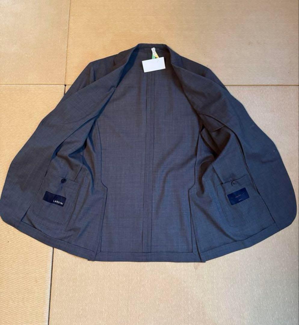 LARDINI トラベルパッカブル　グレー スーツ　セットアップ　収納ケース付き