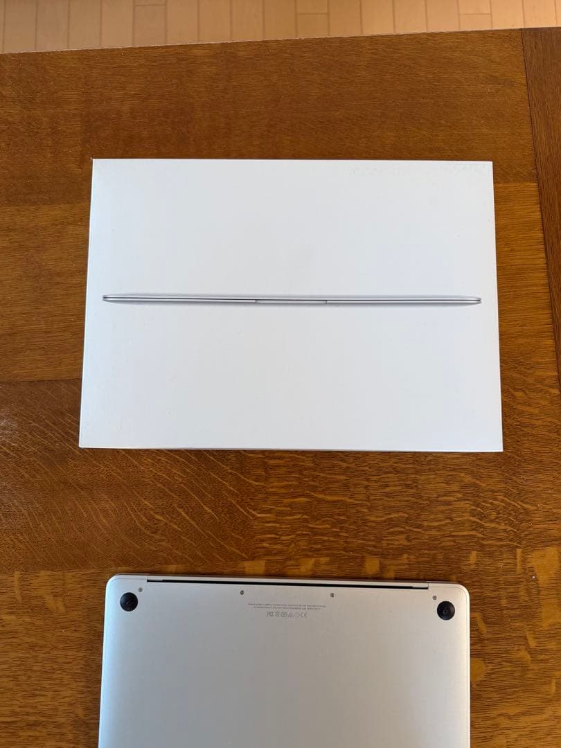 Apple MacBook 12 2016/8GB/SSD256GB シルバー