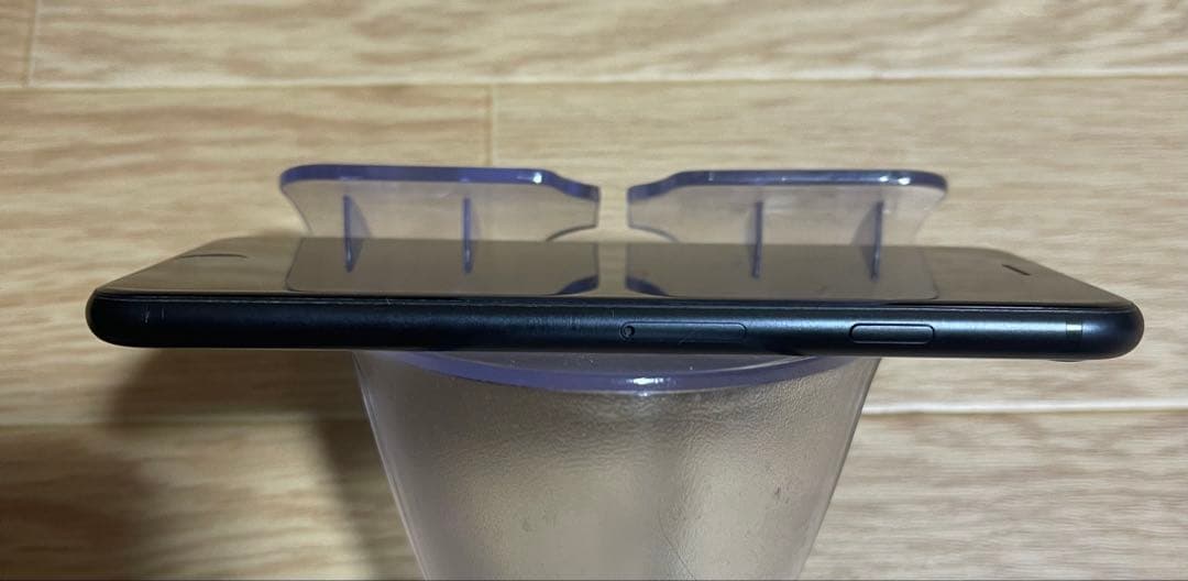 IphoneSE2 ブラック128GB SIMフリーバッテリー89％良品