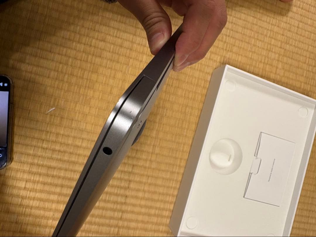 Apple MacBook Air シルバー (M1, 2020)