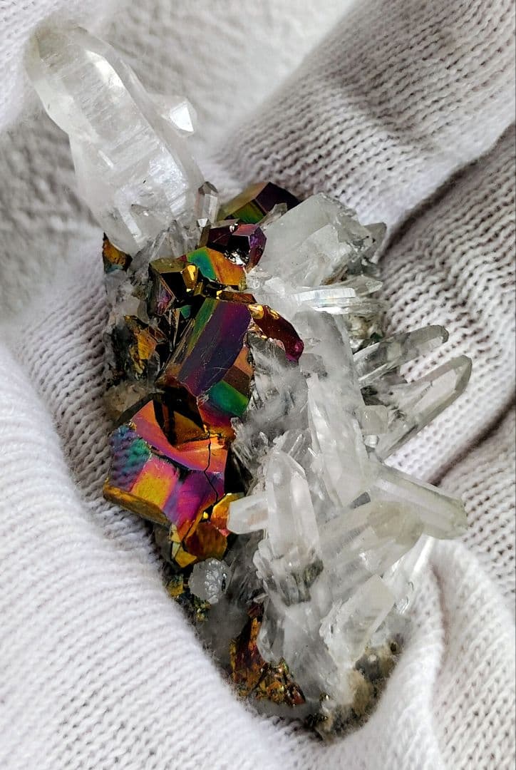 h*g様 【コレクター向】レインボーパイライト 水晶クラスター 共生 インドネシ