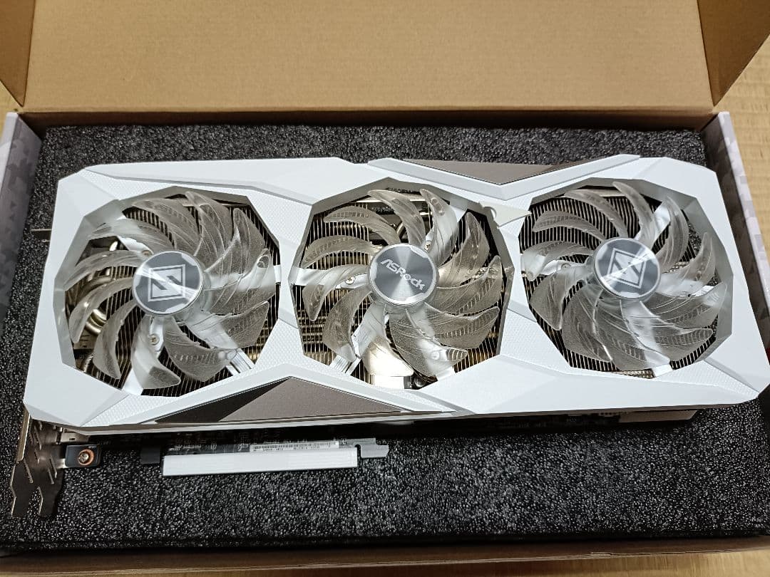 【美品】Radeon RX7800XT 16GB OC SteelLegend