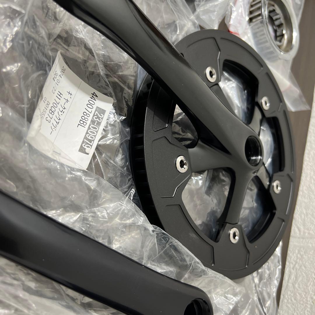 helmz用 クランクセット 4400788BL