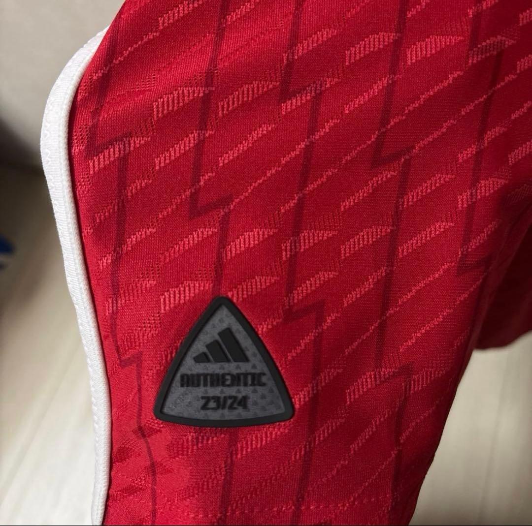 アーセナル　スミスロウ　ユニフォーム