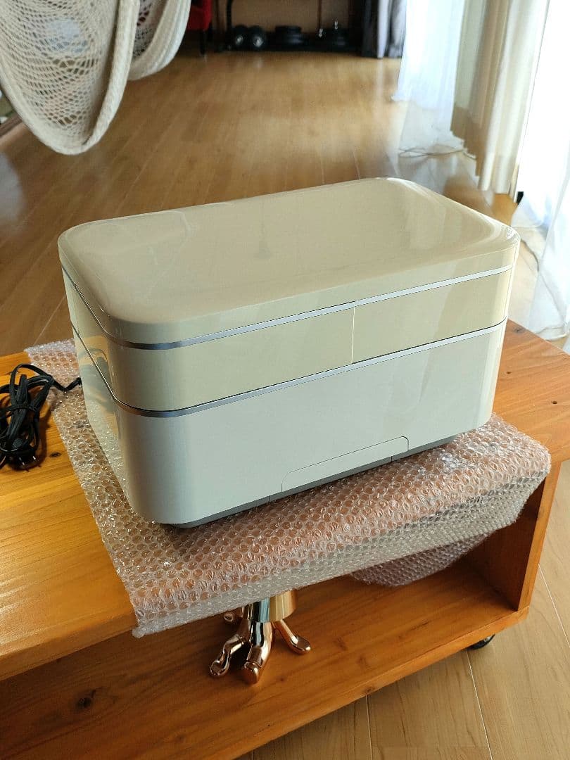 サキナ　美顔器　ホームエステ　送料込み