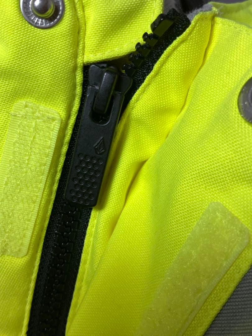 美品【価格交渉可】volcom ボルコム　スノーボード　スキー