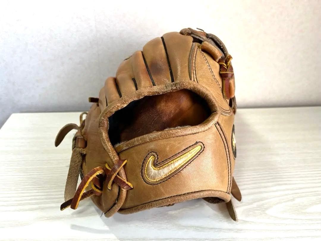 【激レア】NIKE 硬式用 投手/内野手/オールラウンド