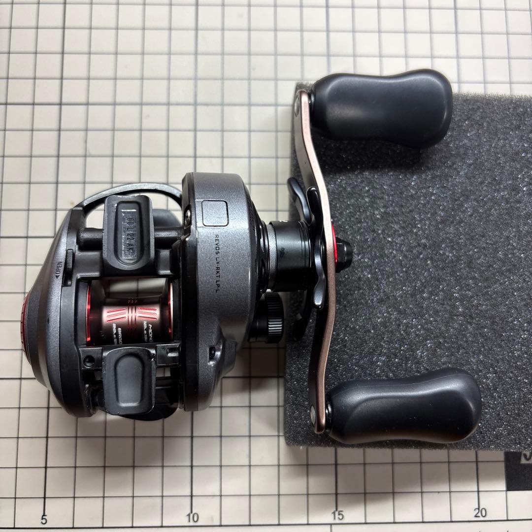 Abu Garcia REVO5SXRKTLP-L レボ5ロケット　左ハンドル