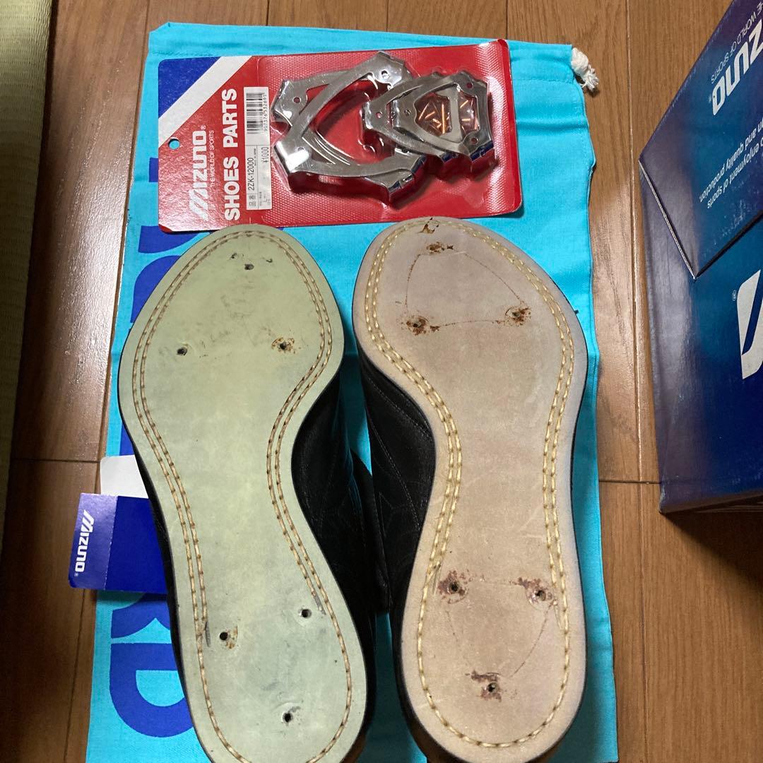 希少品　赤　ビューリーグスパイク　　27.0