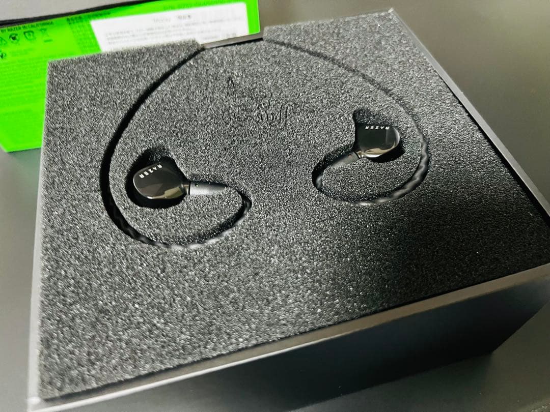 Razer Moray ゲーミングイヤホン