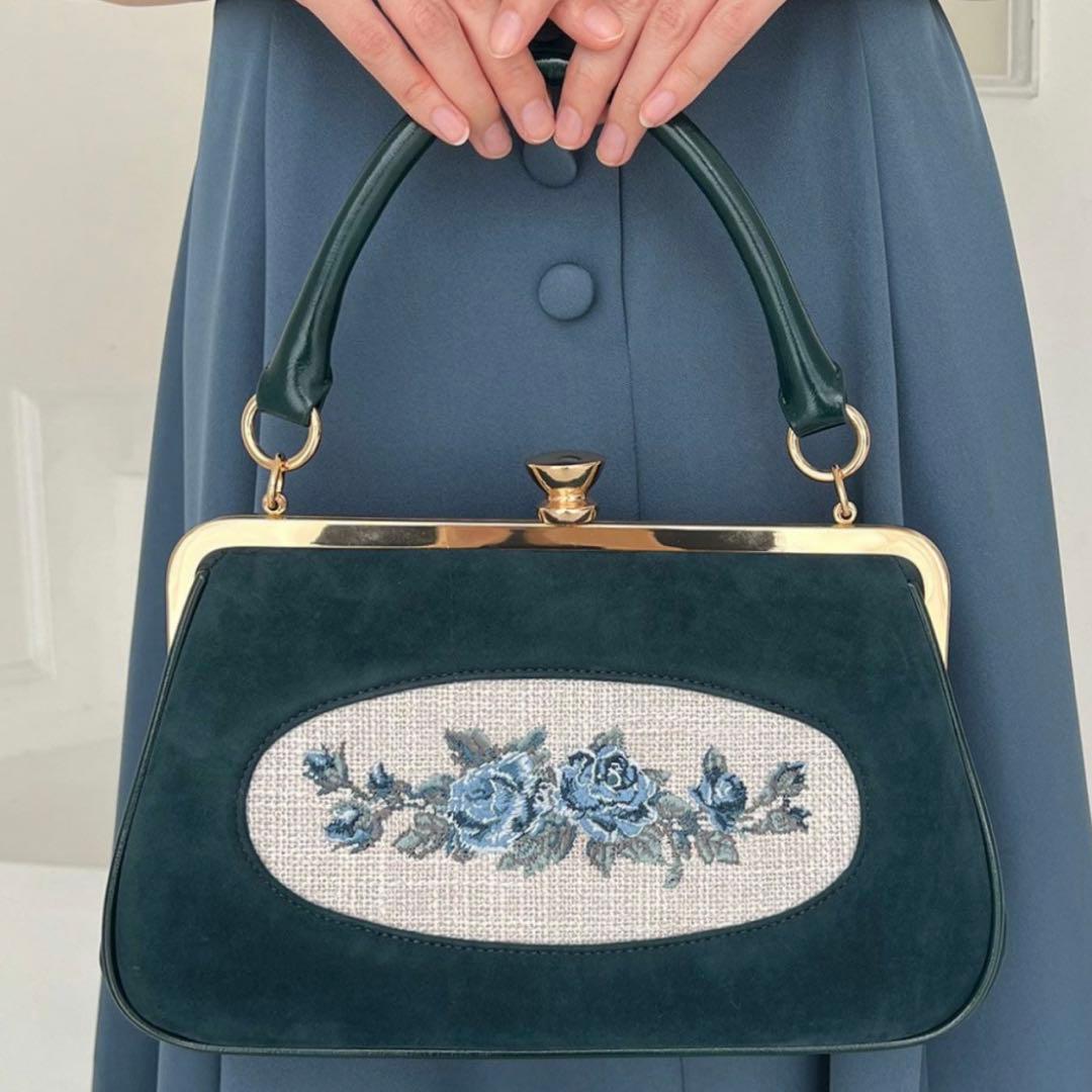 フレームローズ刺繍クロップドがま口バッグ アンアナザーアンジェラス フィント