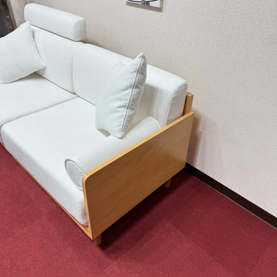 東京23区送料無料　美品2人掛けソファー　可愛い白！！