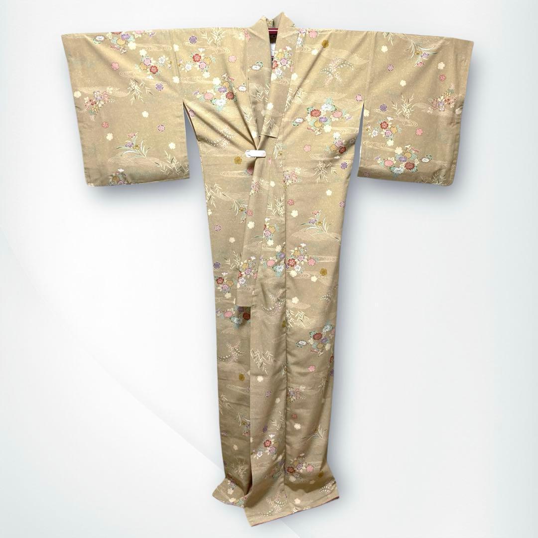 【美品✨】東レシルック　洗える着物　小紋　四季草花　くすみの黄　トールサイズK7