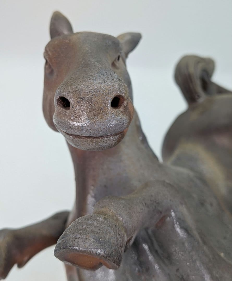 二代目小山一草 備前焼 窯変午置物 共箱 干支置物 午年 ウマ 細工物 縁起物