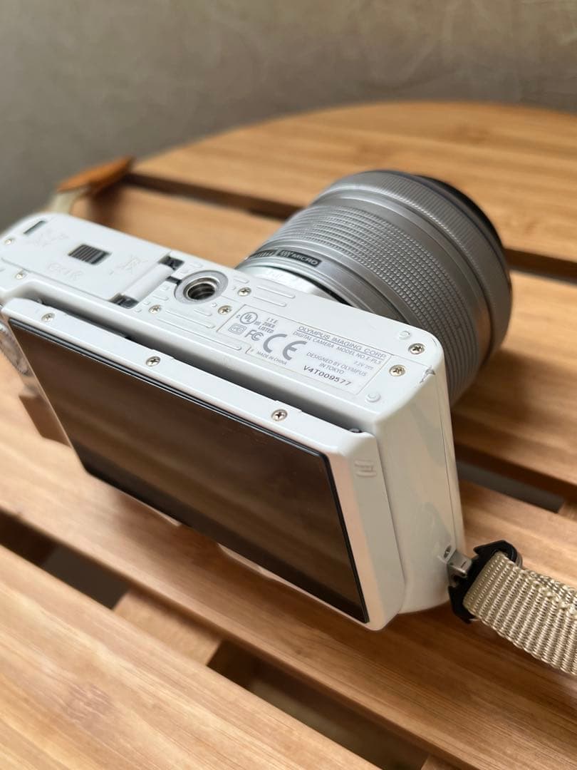 ☆Wi-Fi & 自撮り☆オリンパス E-PL5 ホワイト レンズキット