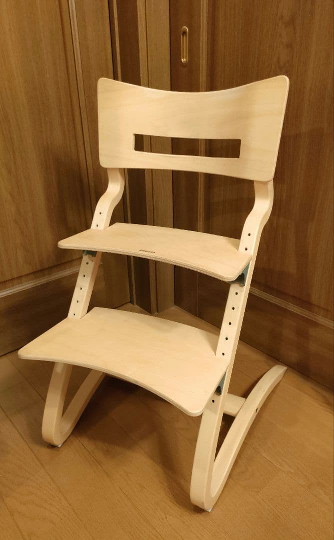 Leander リエンダー ハイチェア　木製 キッズチェア　ナチュラル
