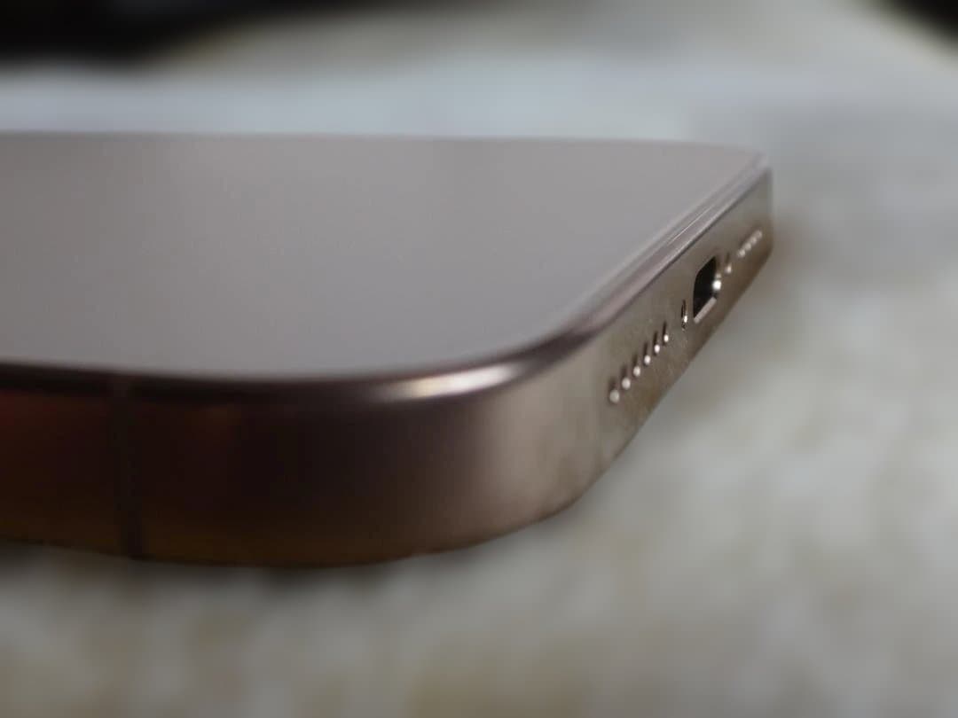 【中古美品】Apple iPhone 16 Pro Max 256GB