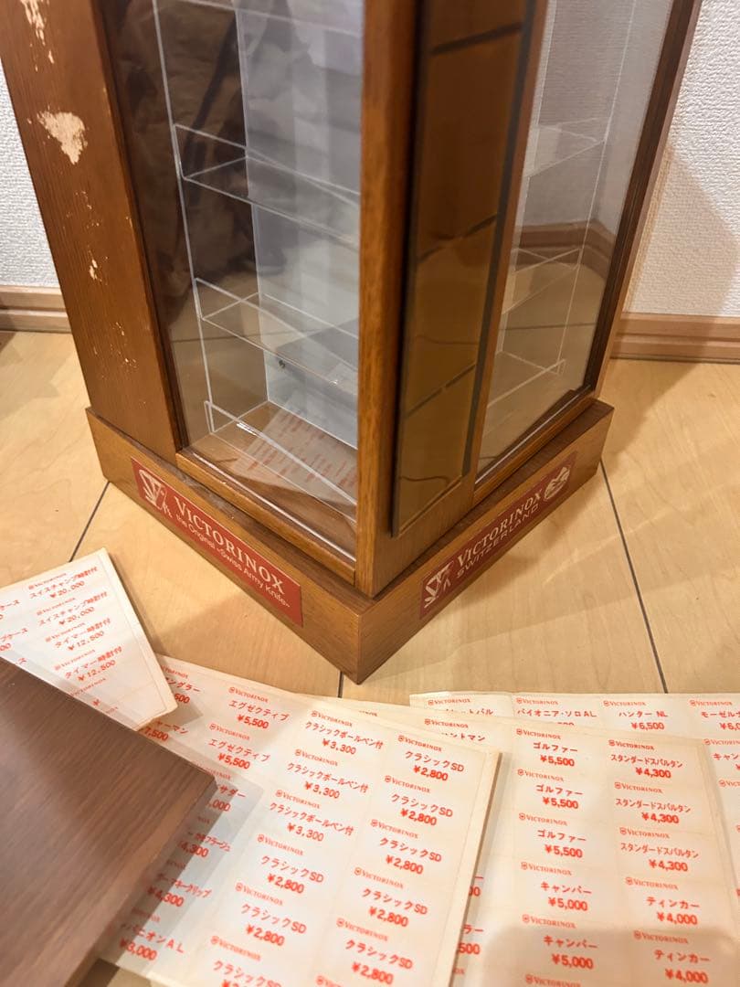 レア　非売品　Victorinox 木製ディスプレイケース　　ビクトリノックス