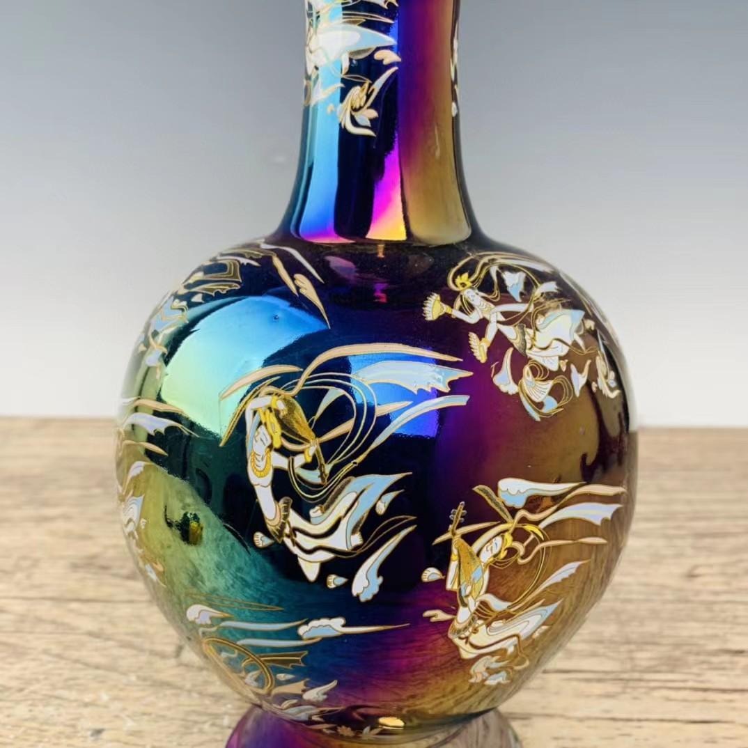 中国古美術・旧蔵の磁器・定瓷七彩飛天紋花口瓶・置物・書道具・茶道具・文房具・賞物