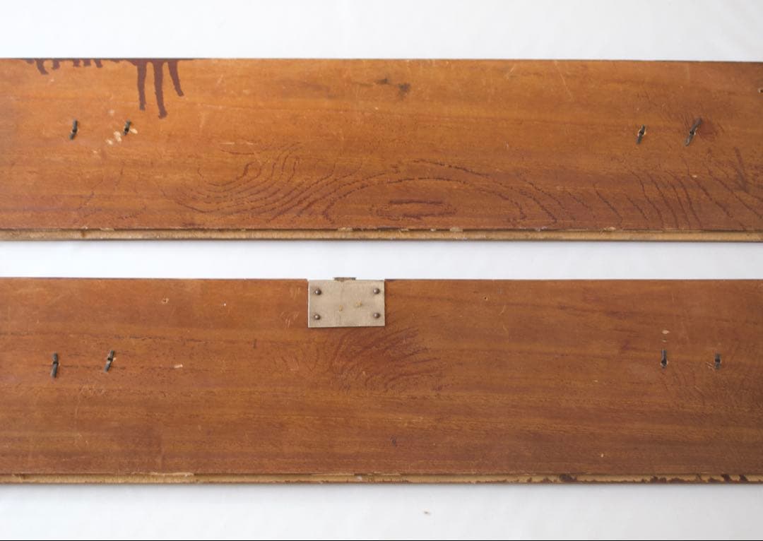 引き出されるのは、物だけではなく。 欅箪笥引き出し前板二枚のみ。リメイク素材。