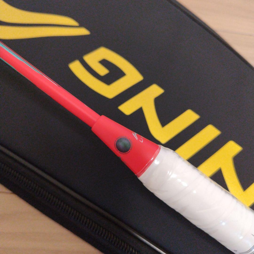 リーニン　AERONAUT9000C 4UG6　ガット張り込み