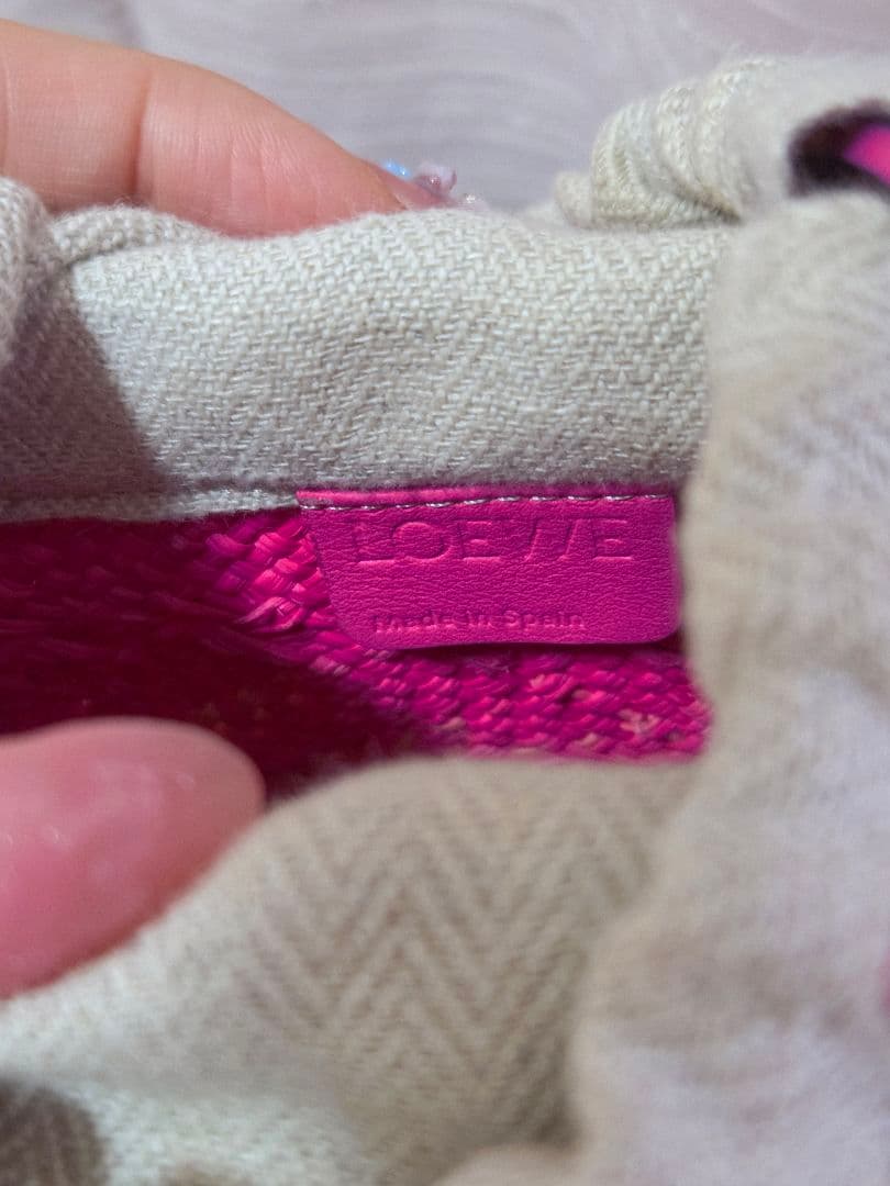 LOEWE ピンク かごバッグ