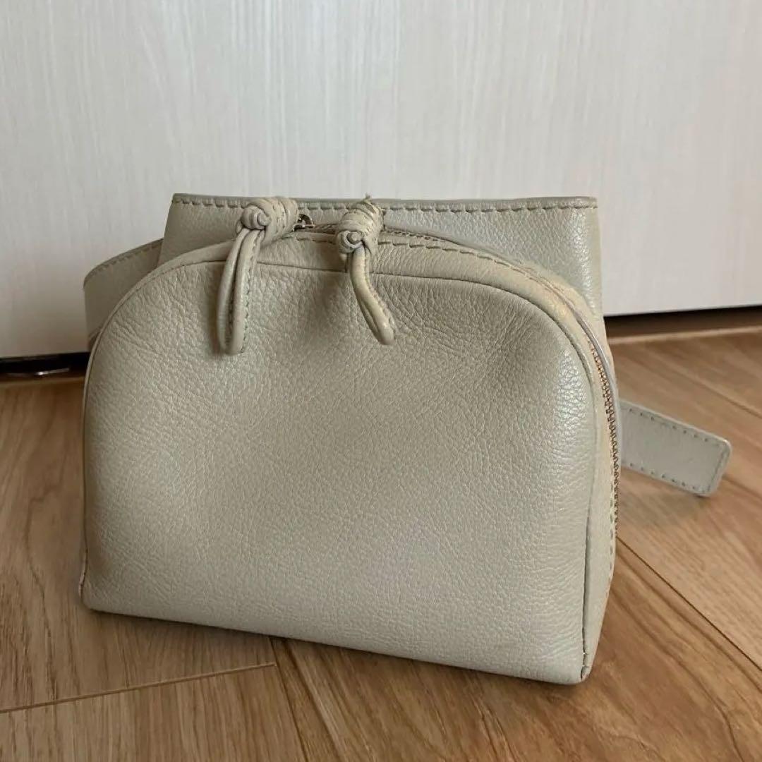 マザーハウス　ソラ ２ ウェイ ショルダー S ホワイト