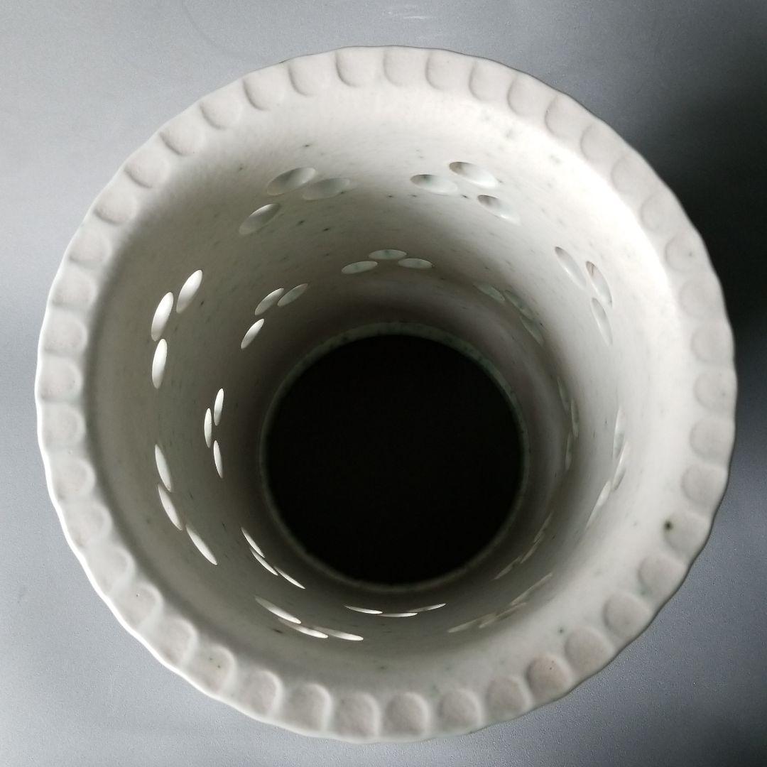 信楽焼傘立て  黒みかげ木彫長 高さ４７cm