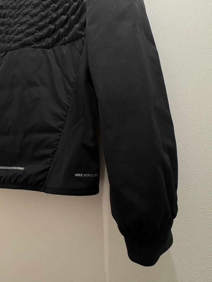 【美品】Nike running Aeroloft ブラック S サイズ　ダウン