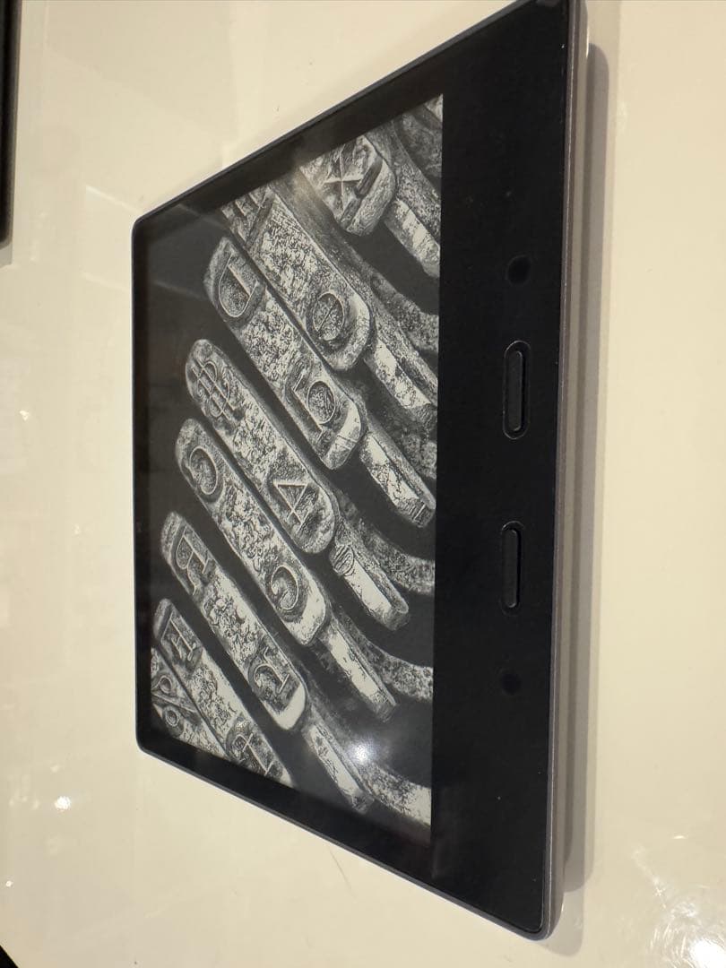 Kindle Oasis 第10世代　32GB広告なしモデル