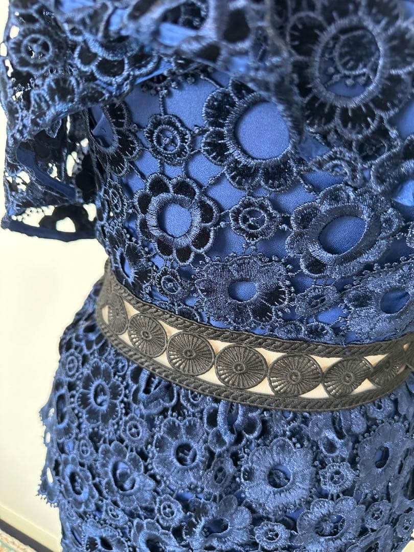 self−portrait ネイビー フラワーレース アシンメトリー ワンピース