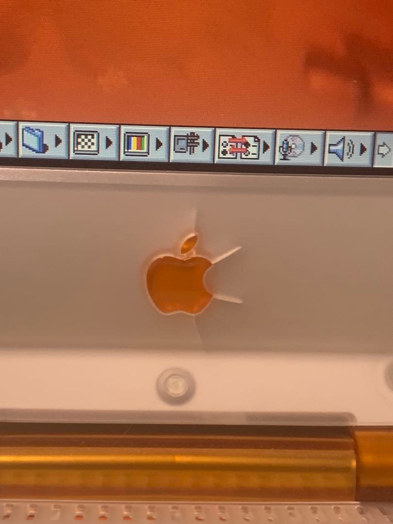 ぱ*ん様 Apple iBook G3クラムシェル　オレンジ　起動確認済み