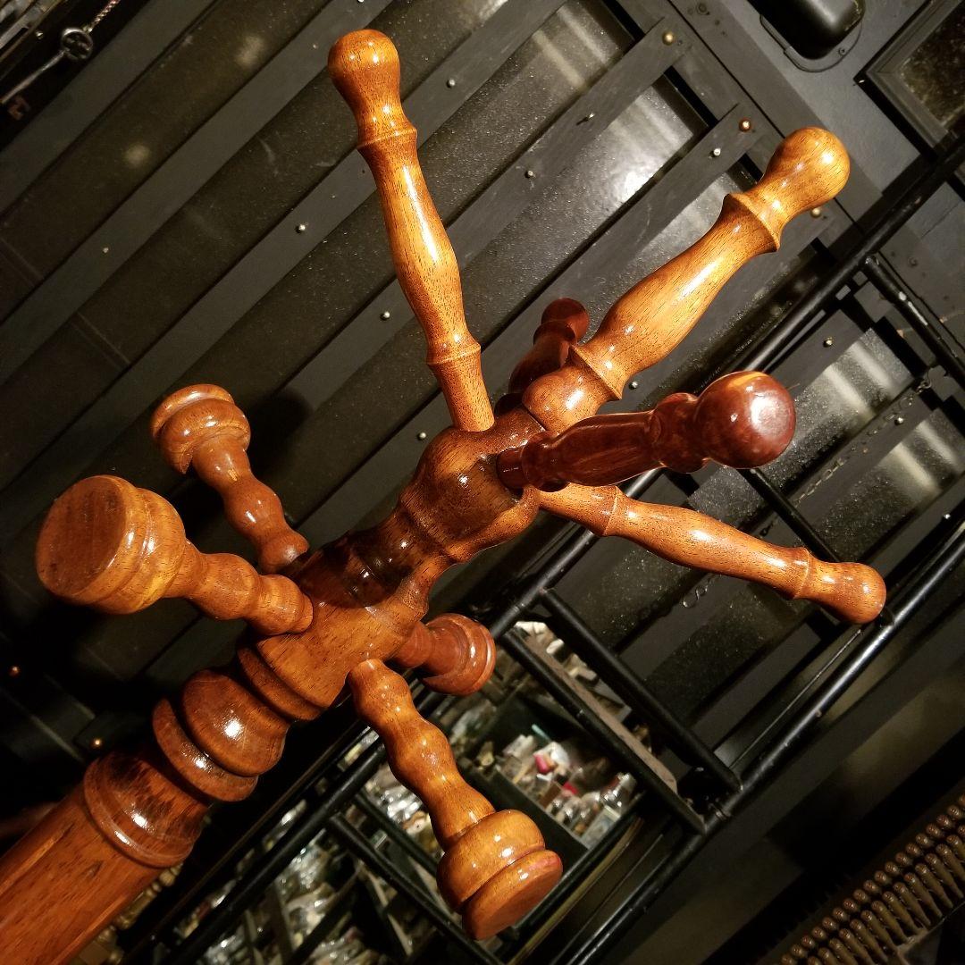 1960's　ヴィンテージ　無垢材　硬木　ウッド　スピンドル　ポール　ハンガー