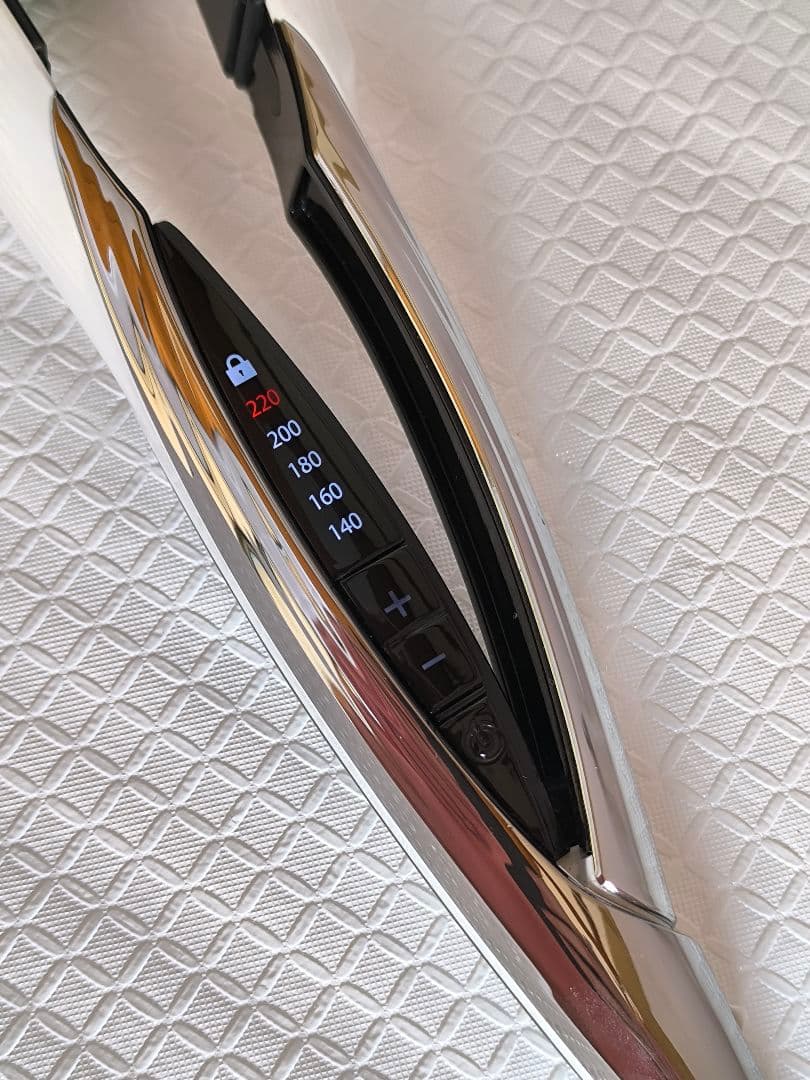 21年製 正規品　ReFaリファ ビューテック ストレートアイロン　2