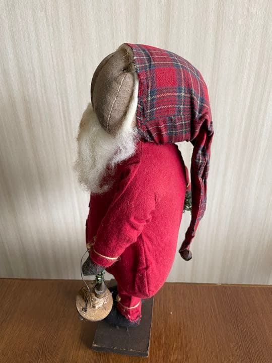 クリスマス　サンタの人形