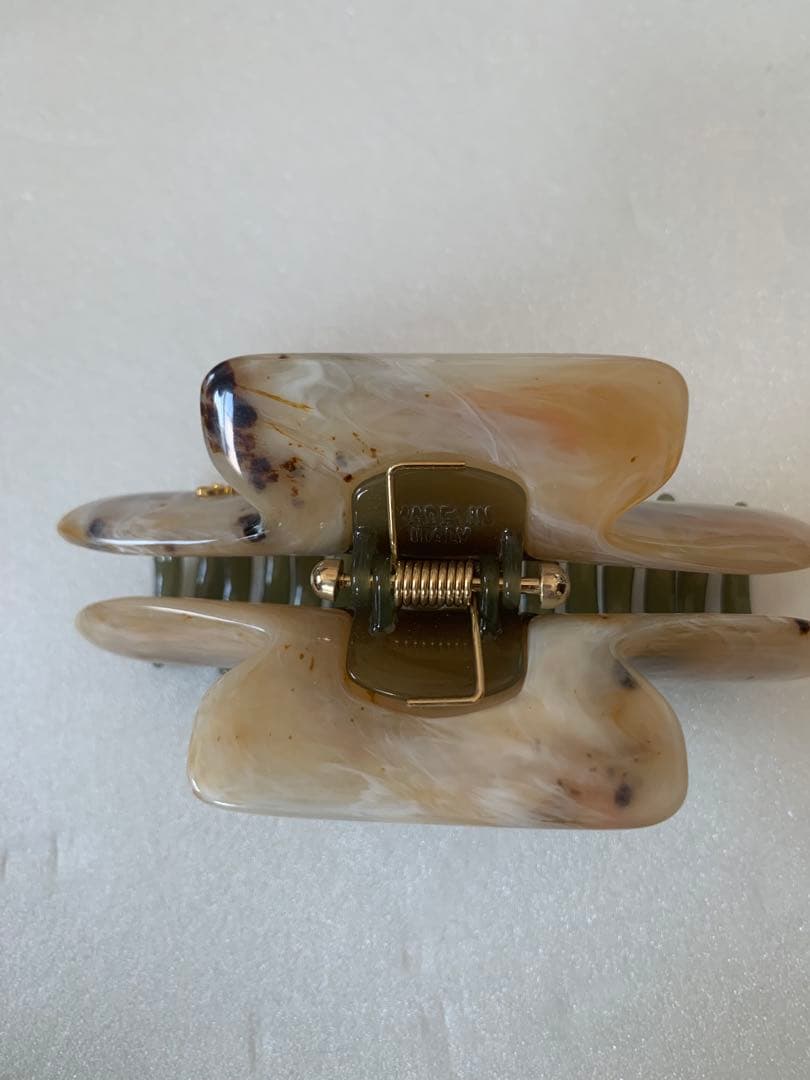 マーブル模様 ヘアクリップ マーブルベージュ