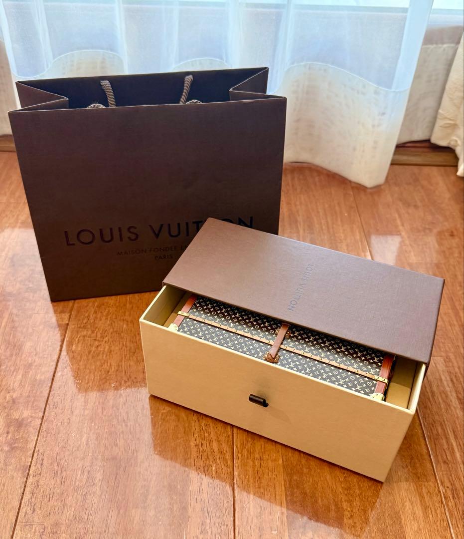 【VIPノベルティ】ルイヴィトン モノグラム トランク型 ペーパーウェイト