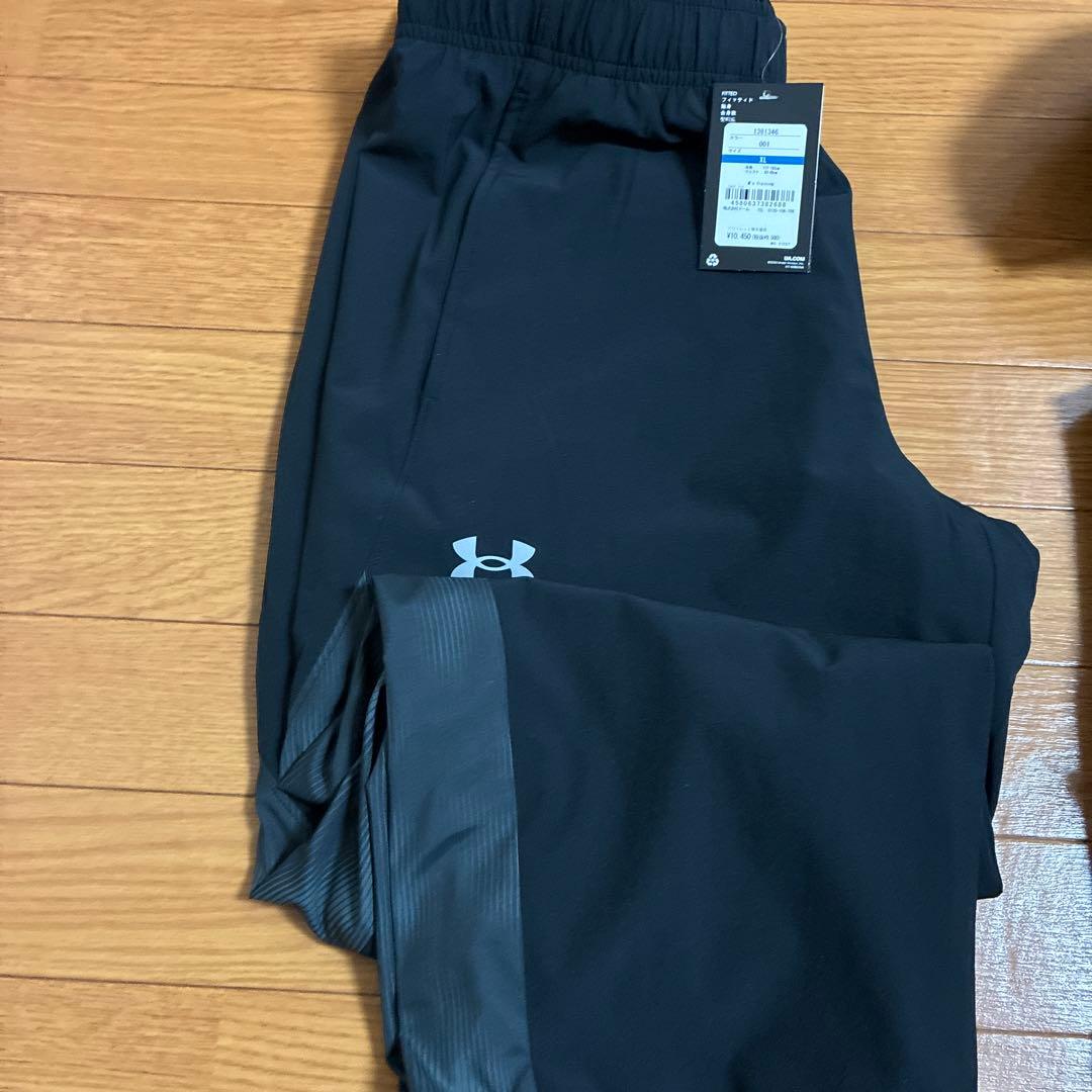 新品タグ付き★Under Armour ジャージ上下セット ブラック