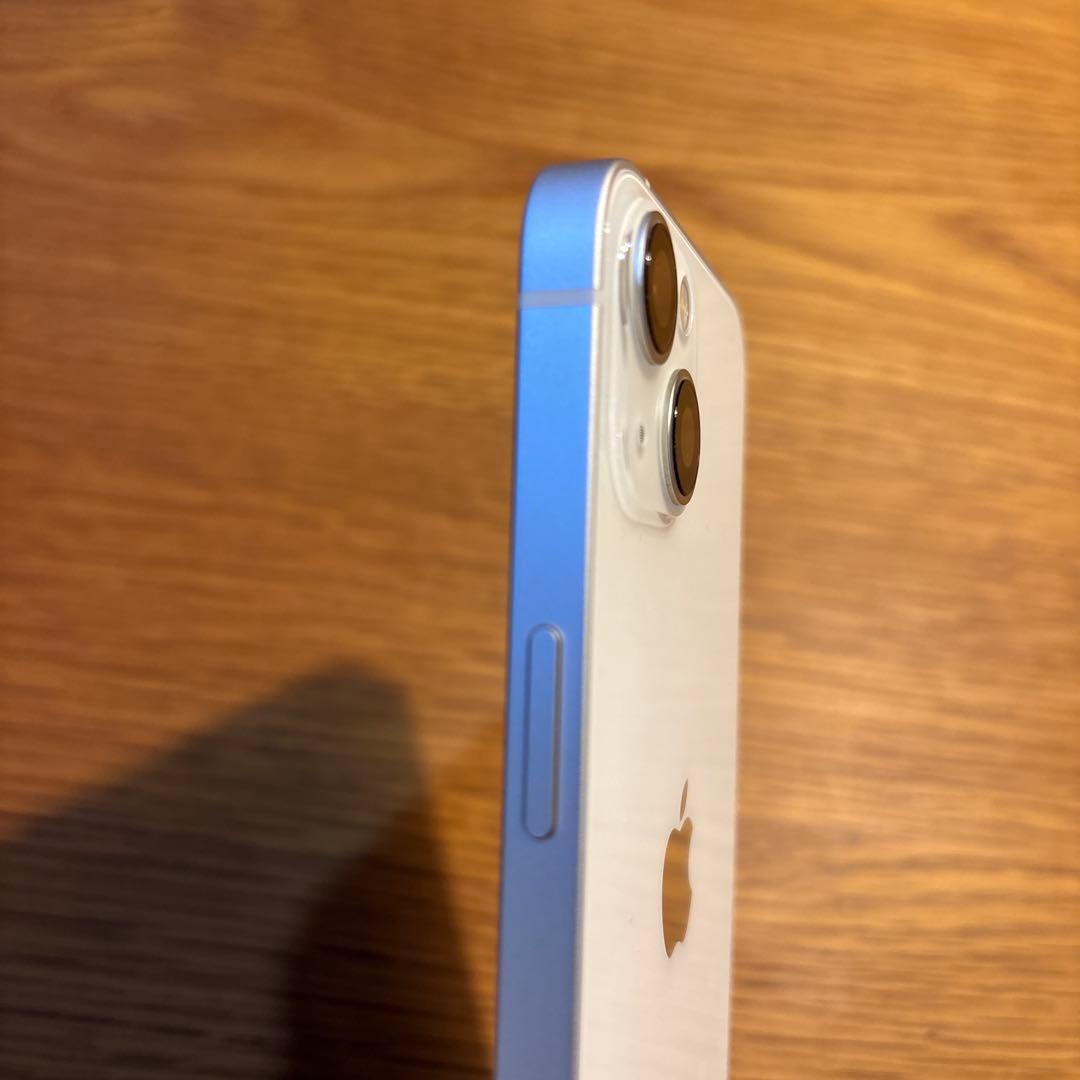 Apple iPhone 13 本体（スターライト）美品