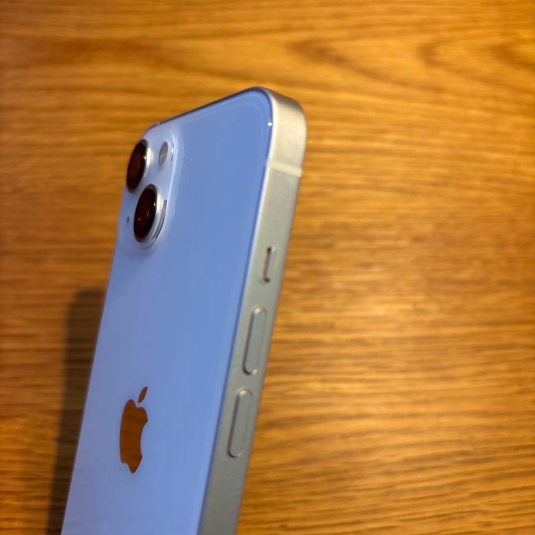 Apple iPhone 13 本体（スターライト）美品