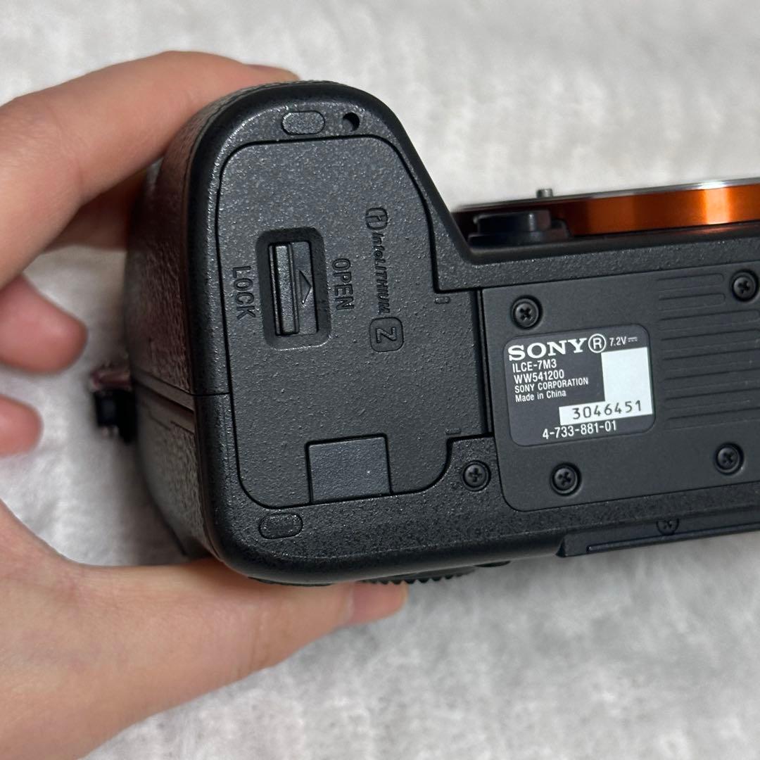 【最終値下 】SONYα7 IIIミラーレスカメラレンズ付きFE55F1.8ZA