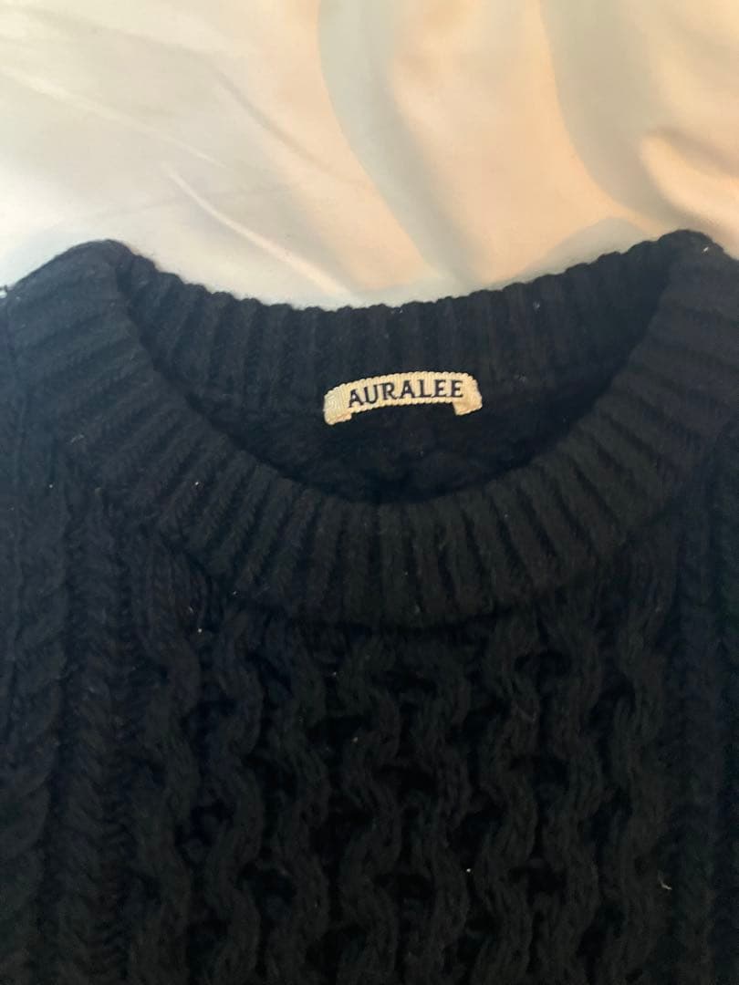 AURALEE ブラック ケーブルニットセーター
