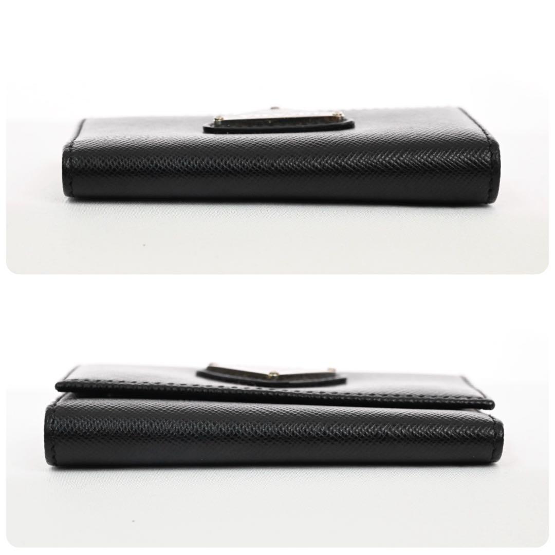 【極美品】プラダ　キーケース　鍵　黒　ブラック　レザー　折財布