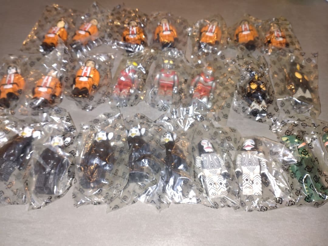 ウルトラマン　キューブリック　25体セット