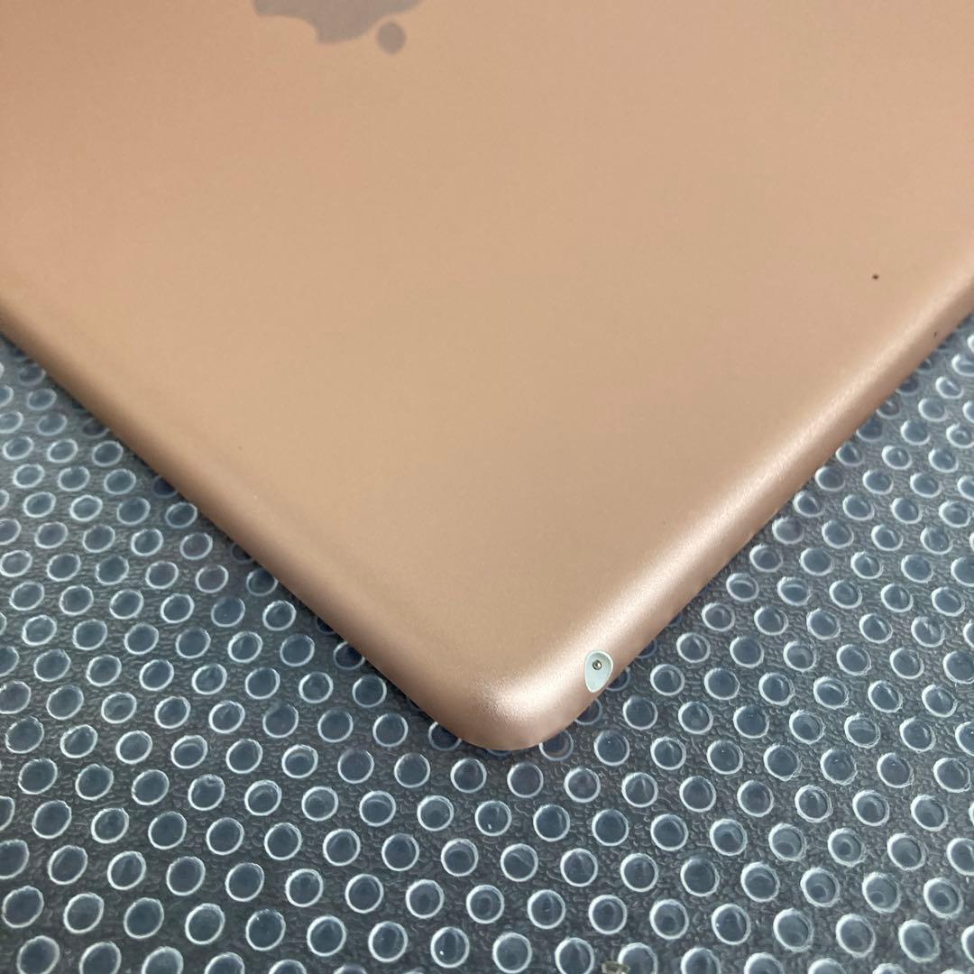 1061 電池最良好☆比較的美品☆iPad6第6世代 32GB WIFIモデル☆