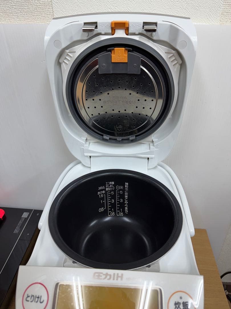 ZOJIRUSHI 象印 圧力IH炊飯器 NP-BH10 1.0L 2018年製