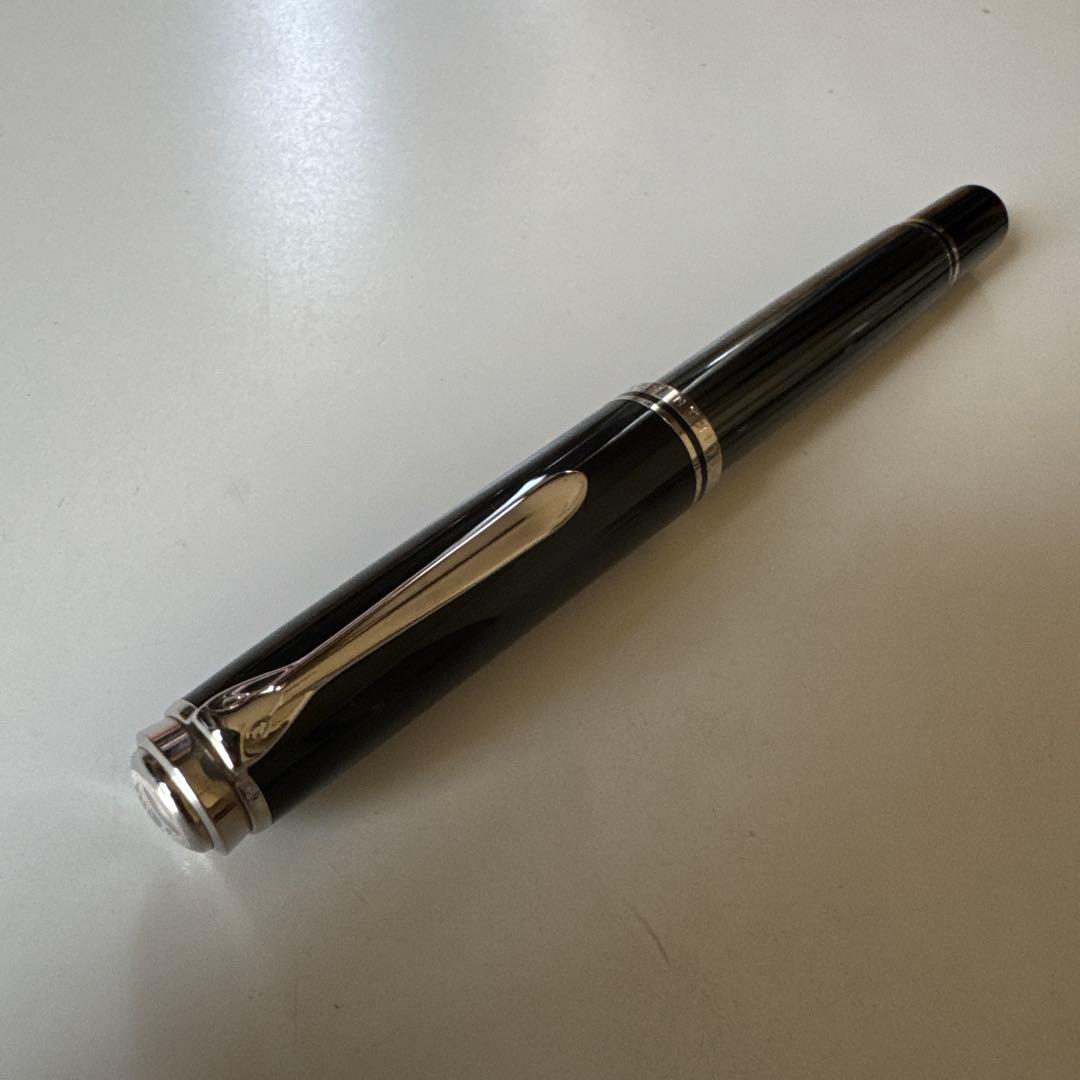 ペリカン 万年筆スーベレーン M805 ブラックストライプ黒縞 ＥFニブ 極細字